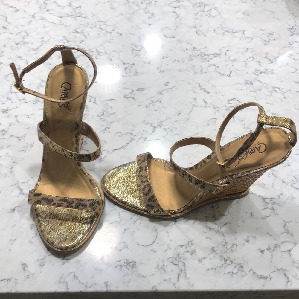 Carlos Santana Gold Leopard Cheetah wedge heels 8